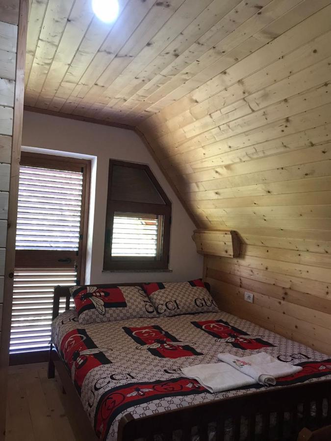 Elvis Blini Thethi Hotel Bagian luar foto